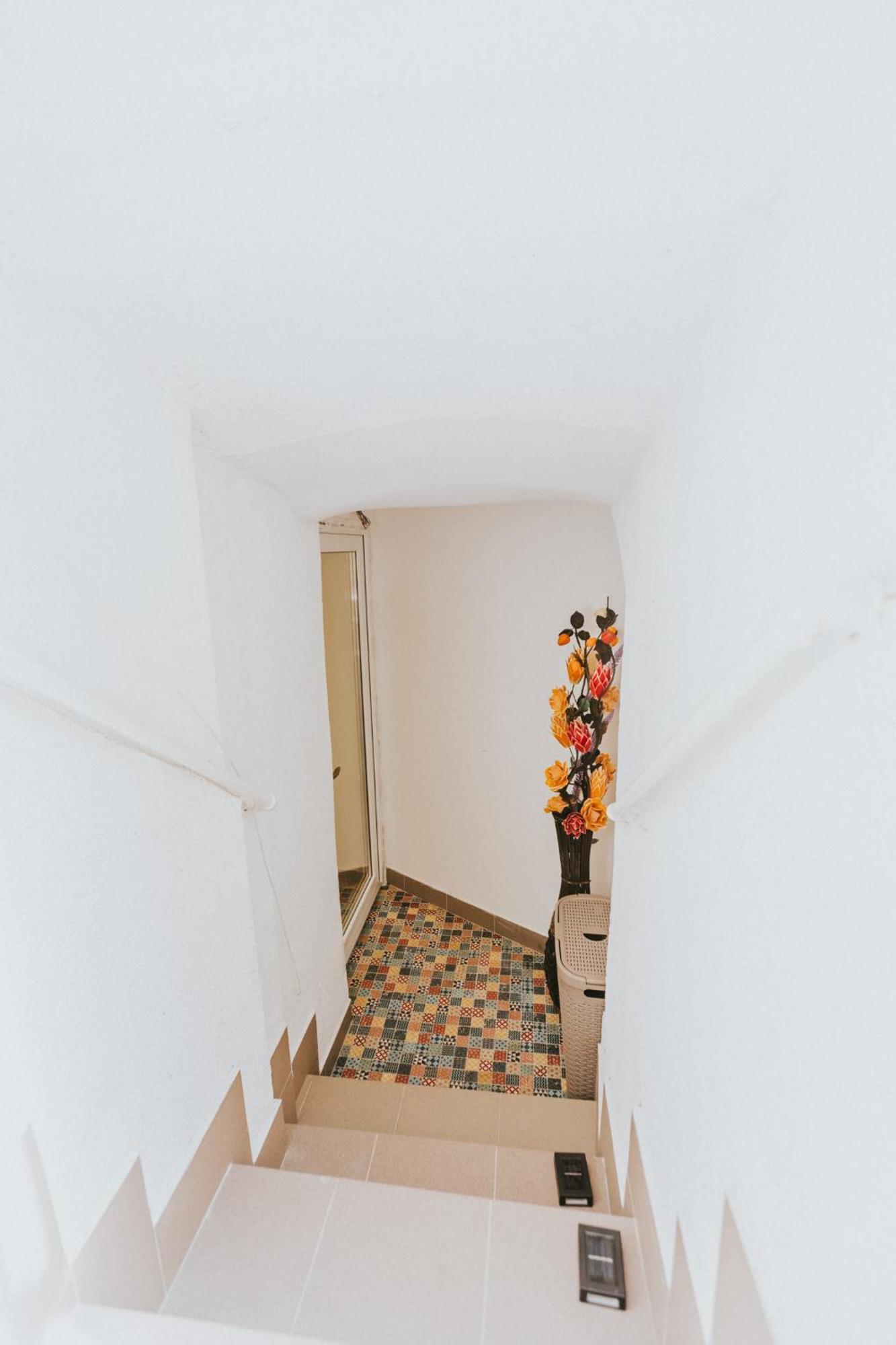 Locart -Cozy Downtown Apartment, Near Black Church With Free Wi-Fi 브라쇼브 외부 사진
