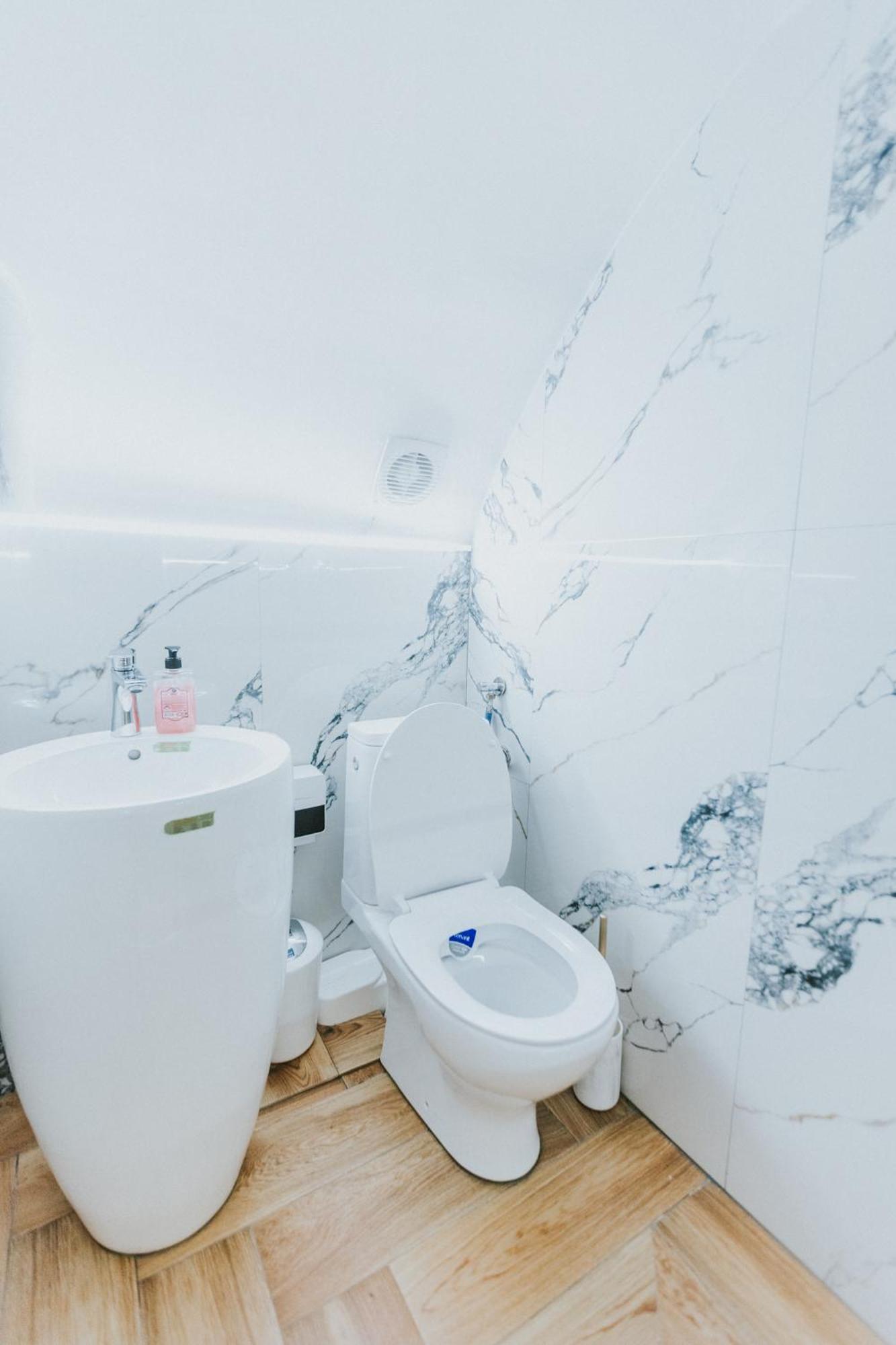 Locart -Cozy Downtown Apartment, Near Black Church With Free Wi-Fi 브라쇼브 외부 사진